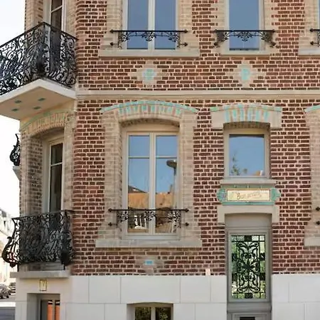 Lucien , Moderne , Plage, Parking Gratuit Mers-les-Bains