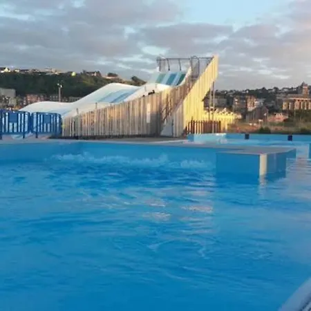 Lucien , Moderne , Plage, Parking Gratuit